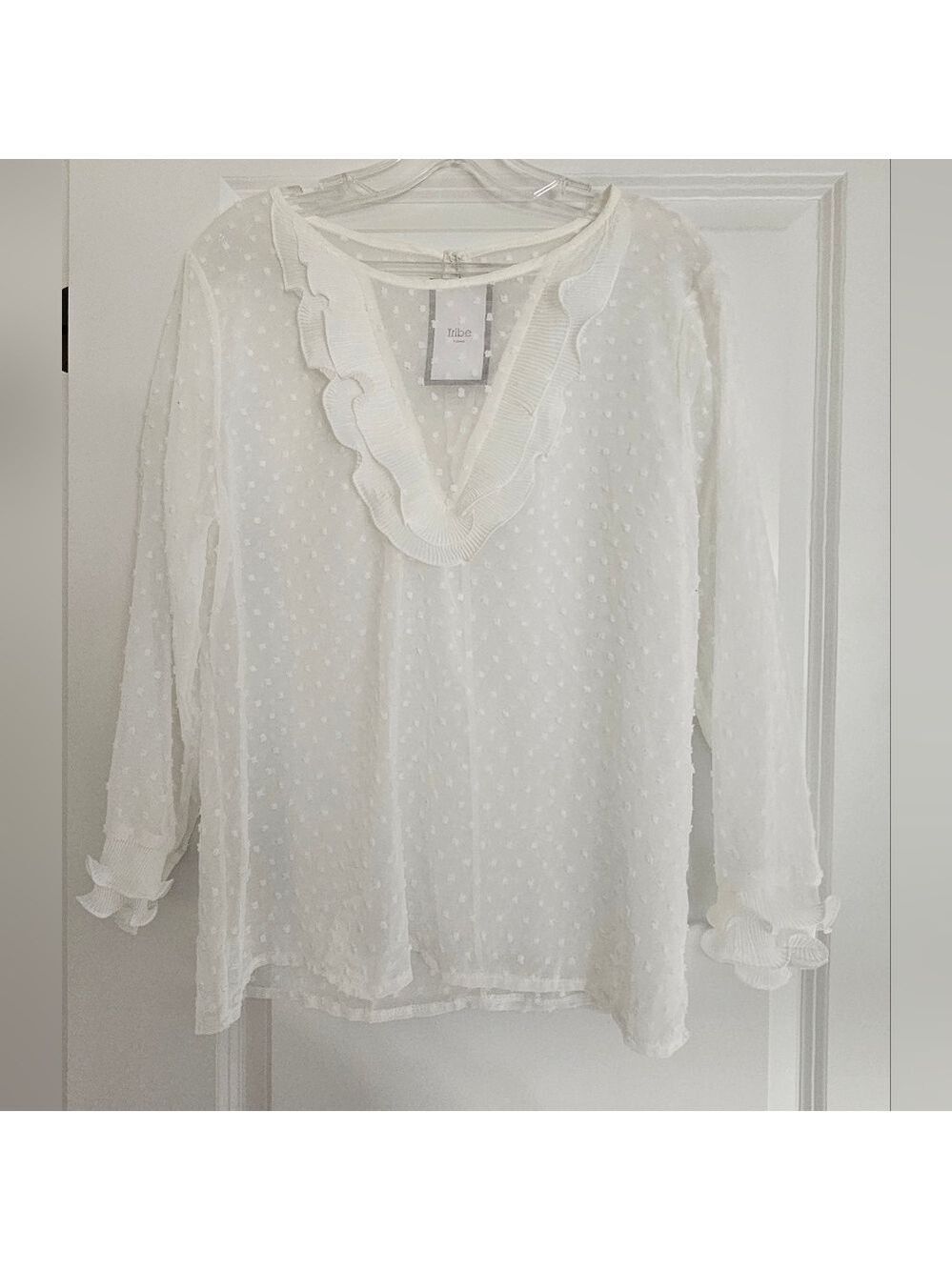 White Sheer Swiss Dot Ruffled Business Casual Blouse Size Small NWT - Picture 4 of 9